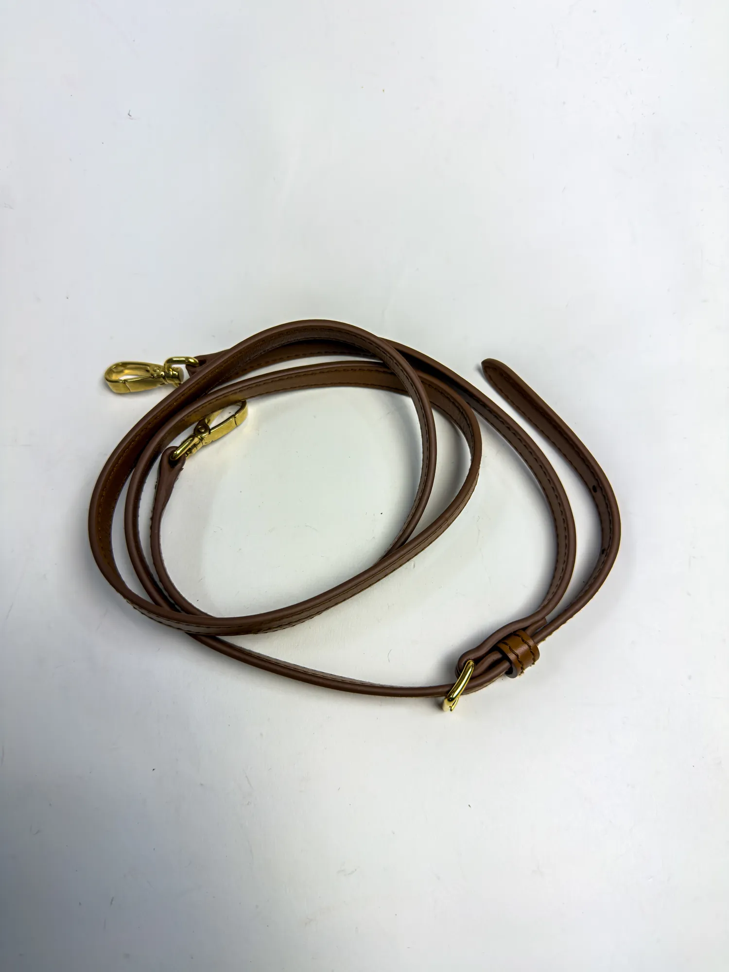 미우미우 아르카디 가죽 미니 백 view 2