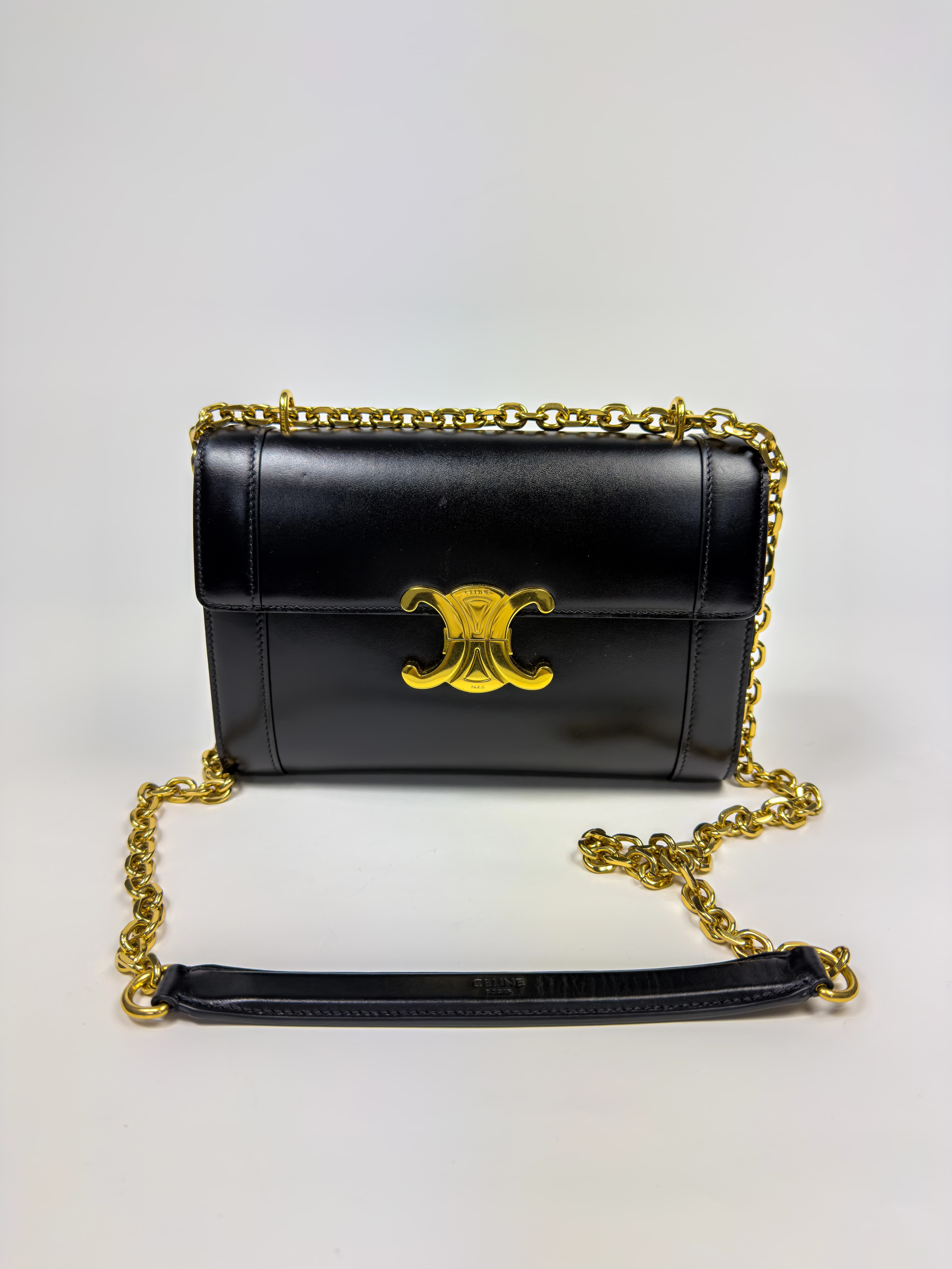 셀린느 샤이니 카프스킨 트리옹프 체인백