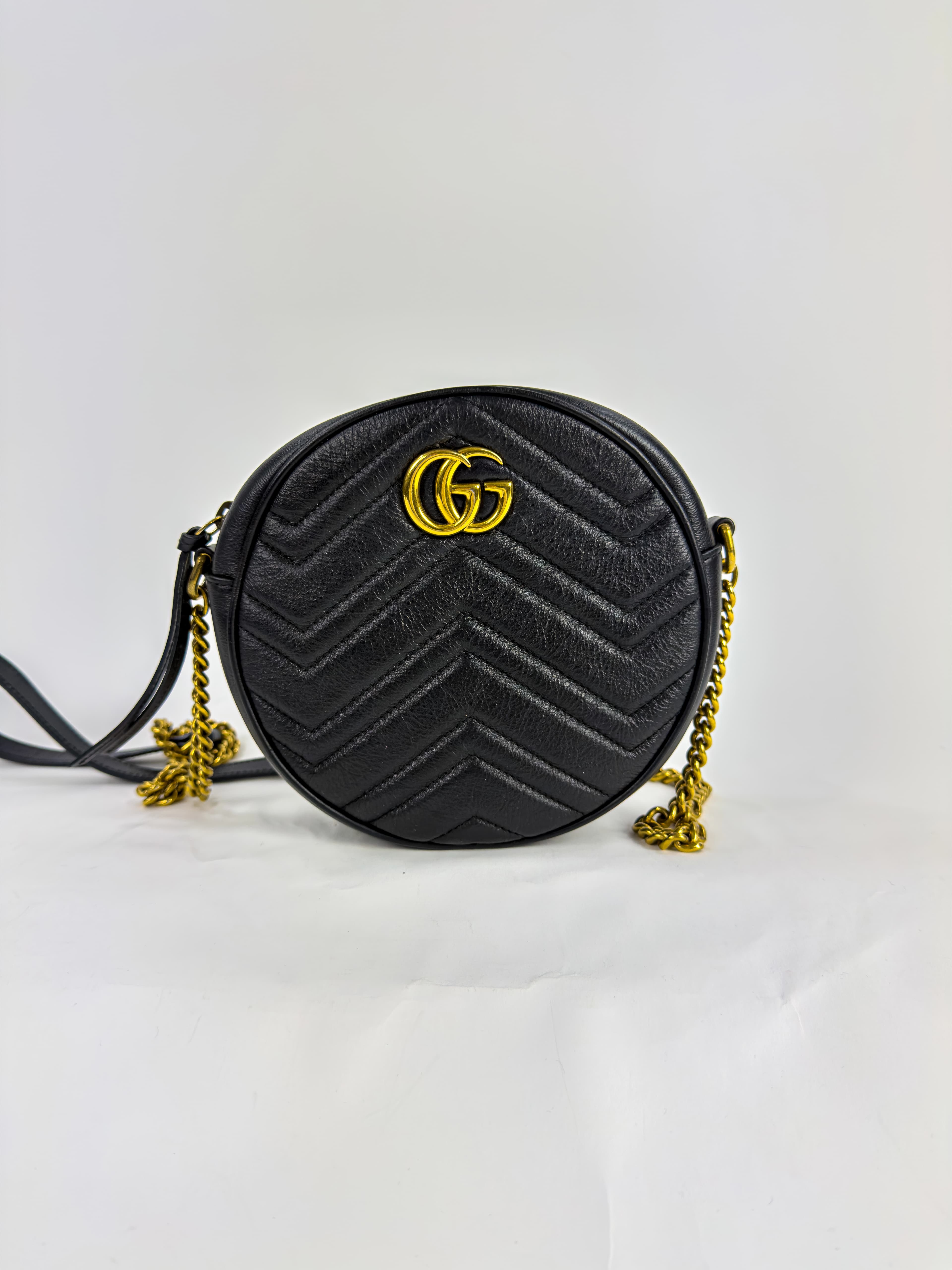 구찌 GG 마몽 미니 라운드 숄더백 블랙